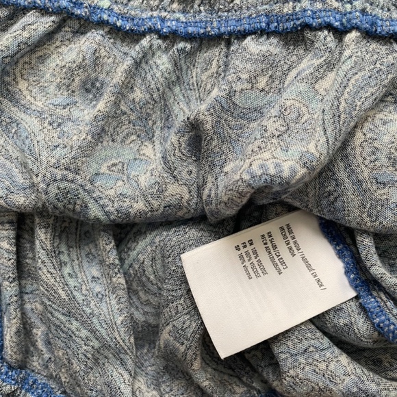 American Eagle Size XS Ruffle Hem Off-Shoulder Top - Picture 3 of 3